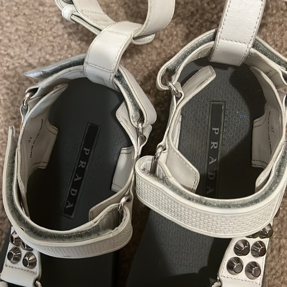 PRADA Sandals!!! 💕37 Euro size. Excellent condition, I have a dust bag. - Picture 10 of 10